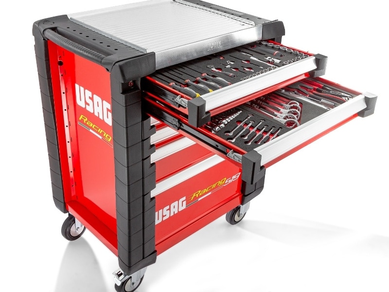 Pravilno shranjevanje orodja vlaga sistemov: Profesionalni voziček za orodje s silika gelom za zaščito orodja pred korozijo.